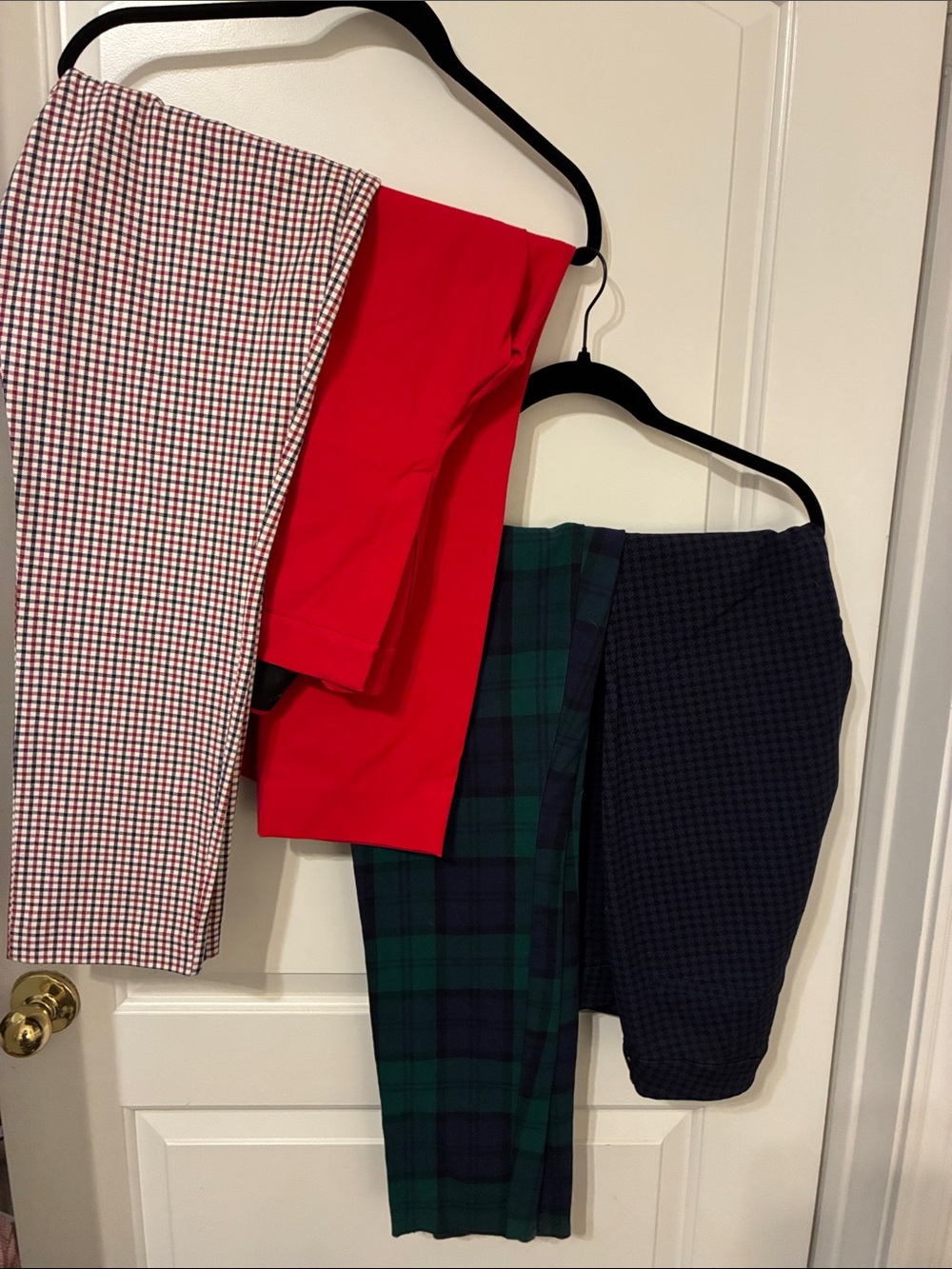 Women’s bundle of 4 pairs pants